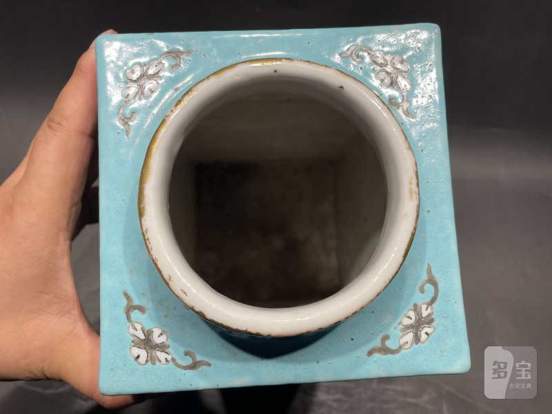 清光绪 松石绿地墨彩花鸟纹琮式瓶一对 - 图12